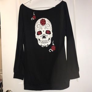 Long sleeve skull shirt